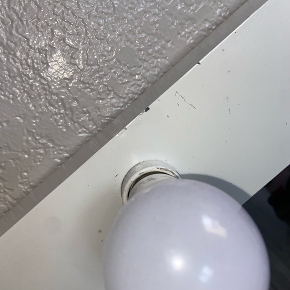 Vanity - Picture 12 of 15